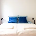 Appartamento Spacious 2-room With Free Parking And Wi-fi *