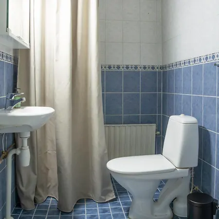 Daire Spacious 2-room With Free Parking And Wi-fi *