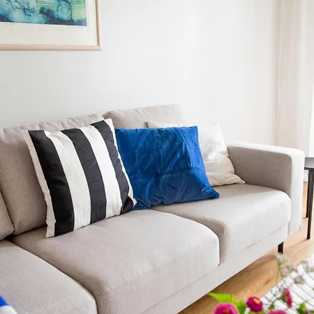 Spacious 2-room With Free Parking And Wi-fi