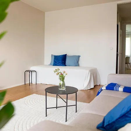 Spacious 2-room With Free Parking And Wi-fi Daire
