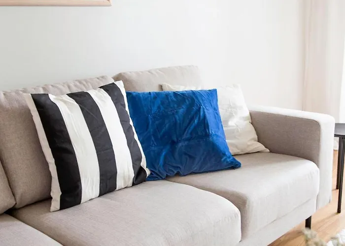 Spacious 2-room With Free Parking And Wi-fi