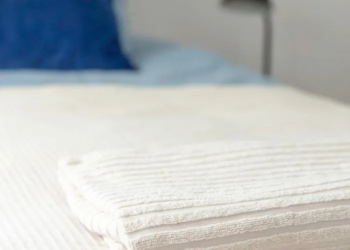 Spacious 2-room With Free Parking And Wi-fi Daire *